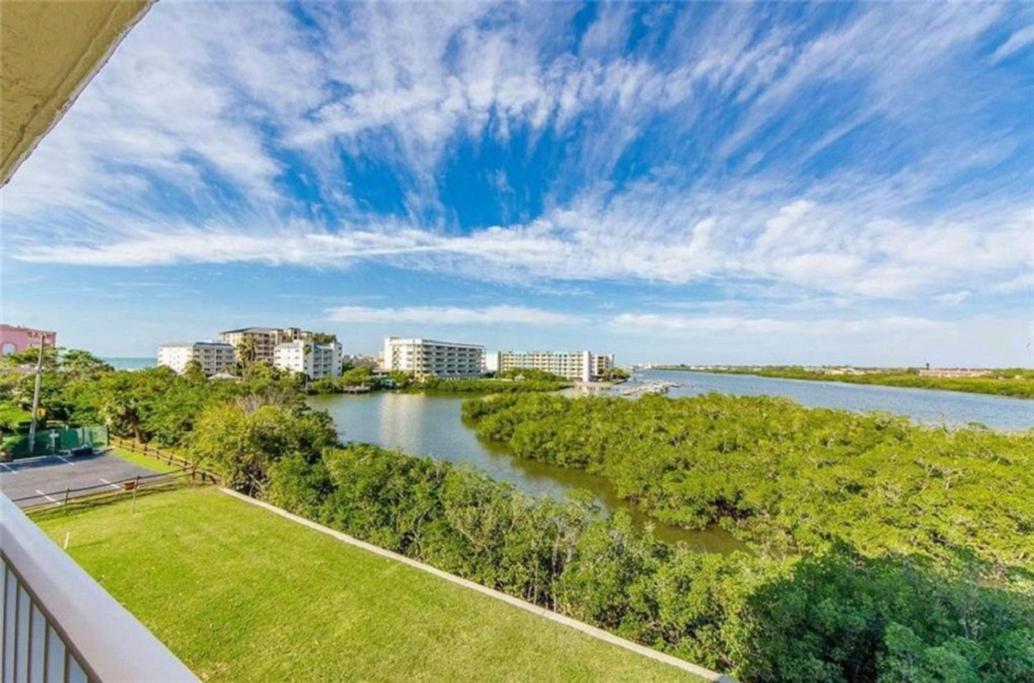 Bayshore Yatch Tennis Condo 2Br 3 Beds, Walking Distance To Beautiful Quite Beach Clearwater Beach Zewnętrze zdjęcie